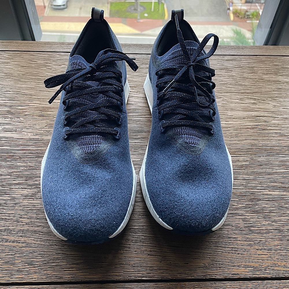 Brand New All Birds Tree Flyers sneakers. Never worn out. I threw the box away.